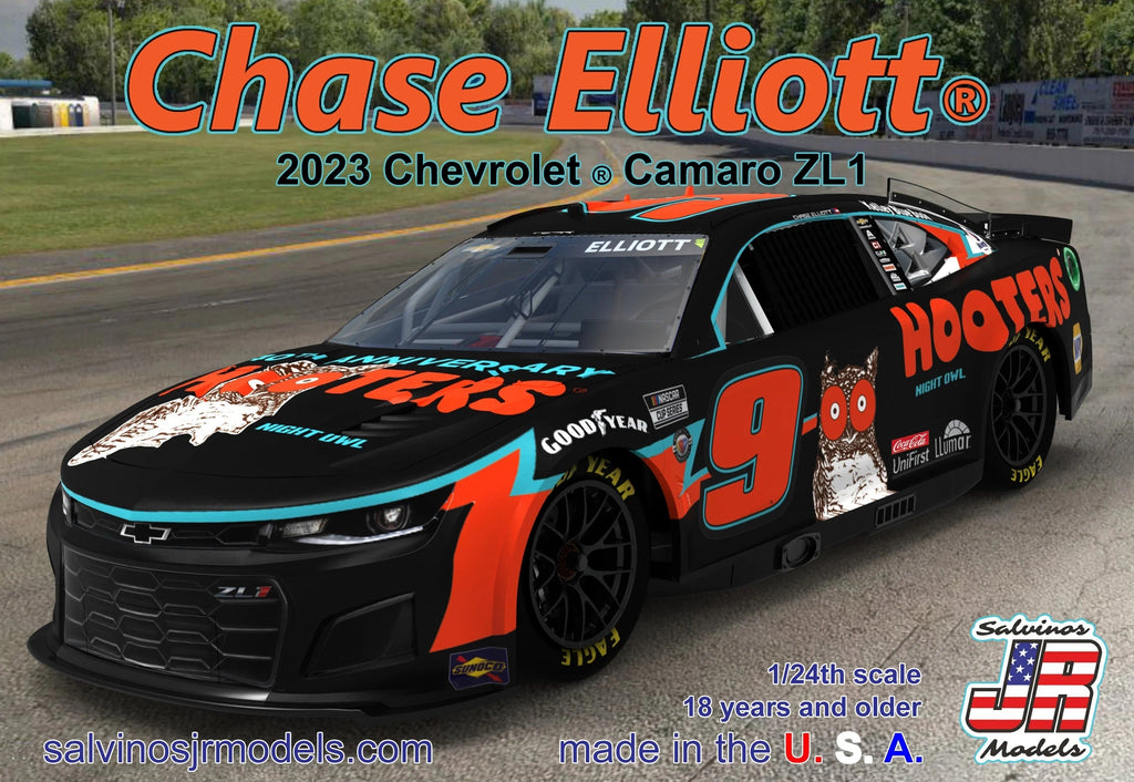 Salvinos JR Models Chase Elliott 2023 Hendrick Motorsports "Hooters" 1/24 Plastic Model Kit