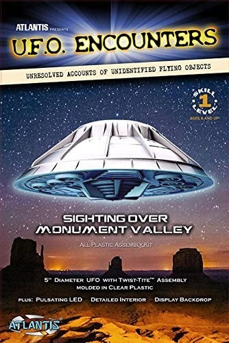 Atlantis 1007 Mounment Valley UFO 5 Inch Lighted Plastic Model Kit NIB