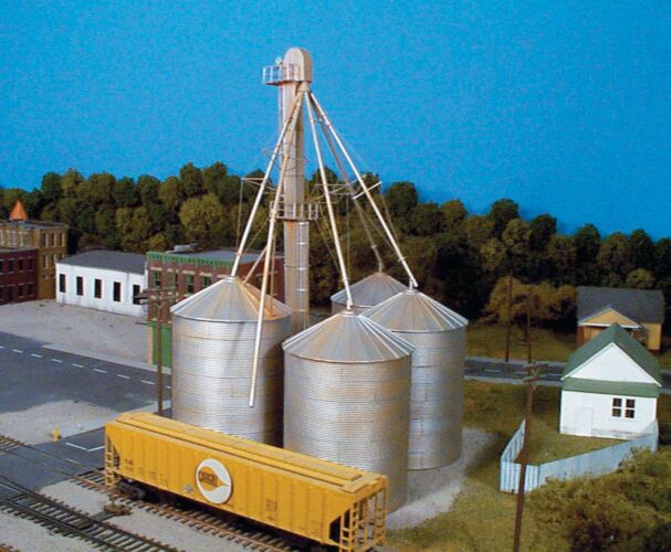Grain Elevator Kit - Scale Height: 90' 27.4m